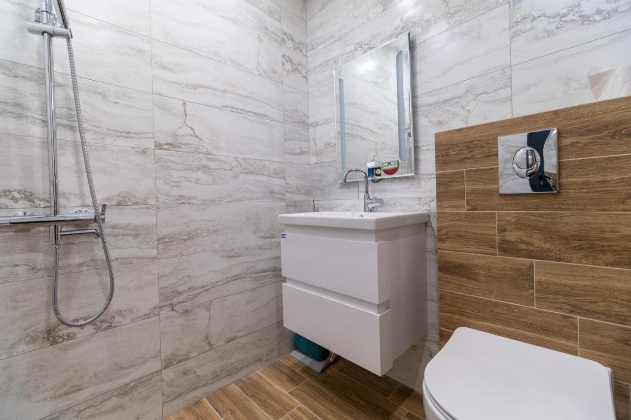 Chic 1Br Apartment With Balcony In Plovdiv Luaran gambar