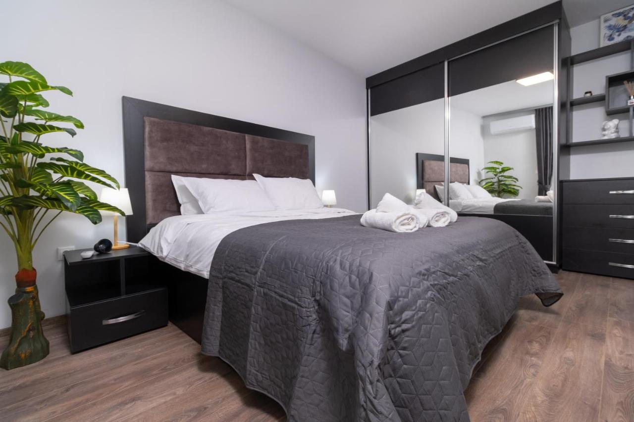 Chic 1Br Apartment With Balcony In Plovdiv Luaran gambar