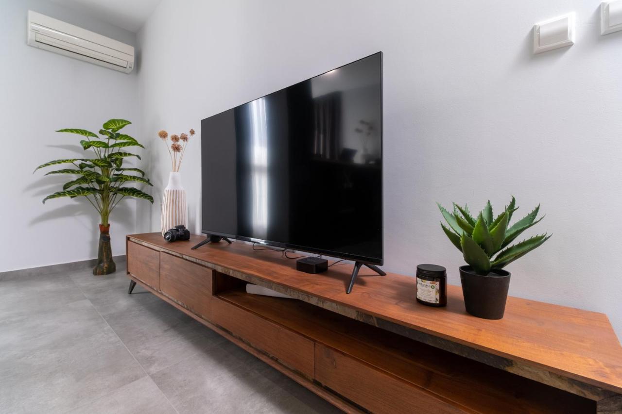 Chic 1Br Apartment With Balcony In Plovdiv Luaran gambar