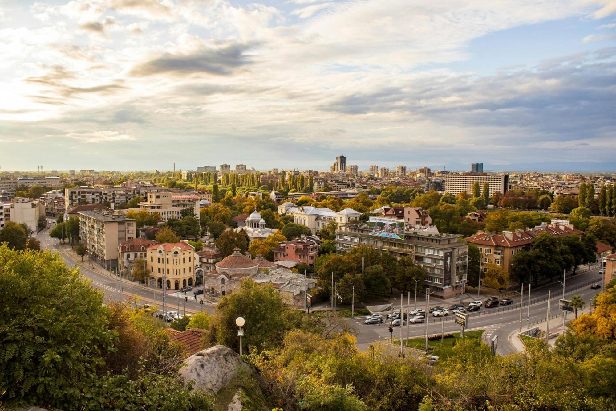 Chic 1Br Apartment With Balcony In Plovdiv Luaran gambar